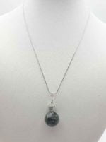 Silver chain necklace with pendant PENDANT IN LABRADORITE made of labradorite.